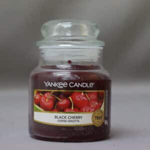 YANKEE CANDLE BLACK CHERRY SMALL 104g